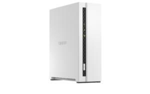 QNAP TS-133 NAS 1-Bay, CPU Quad-Core, 2GB RAM, Nuvem Privada com IA e Backup Multimídia